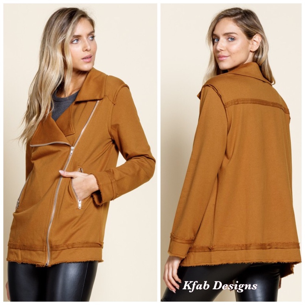 🥰LAST 1! Soft Camel Oversized Knit Moto Jacket! - Picture 3 of 6